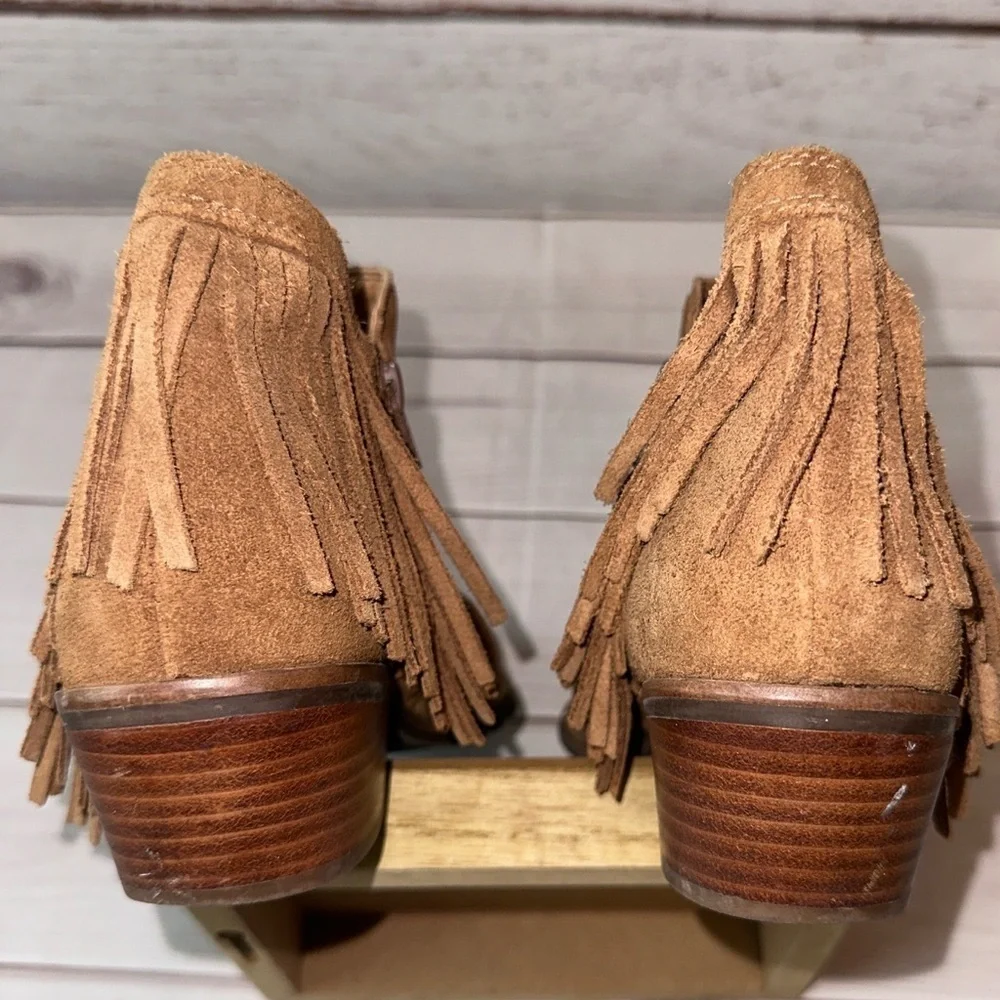 Lucky Brand Freedah Fringe Suede Booties Tan Size 7M Western  Boho Almond Toe